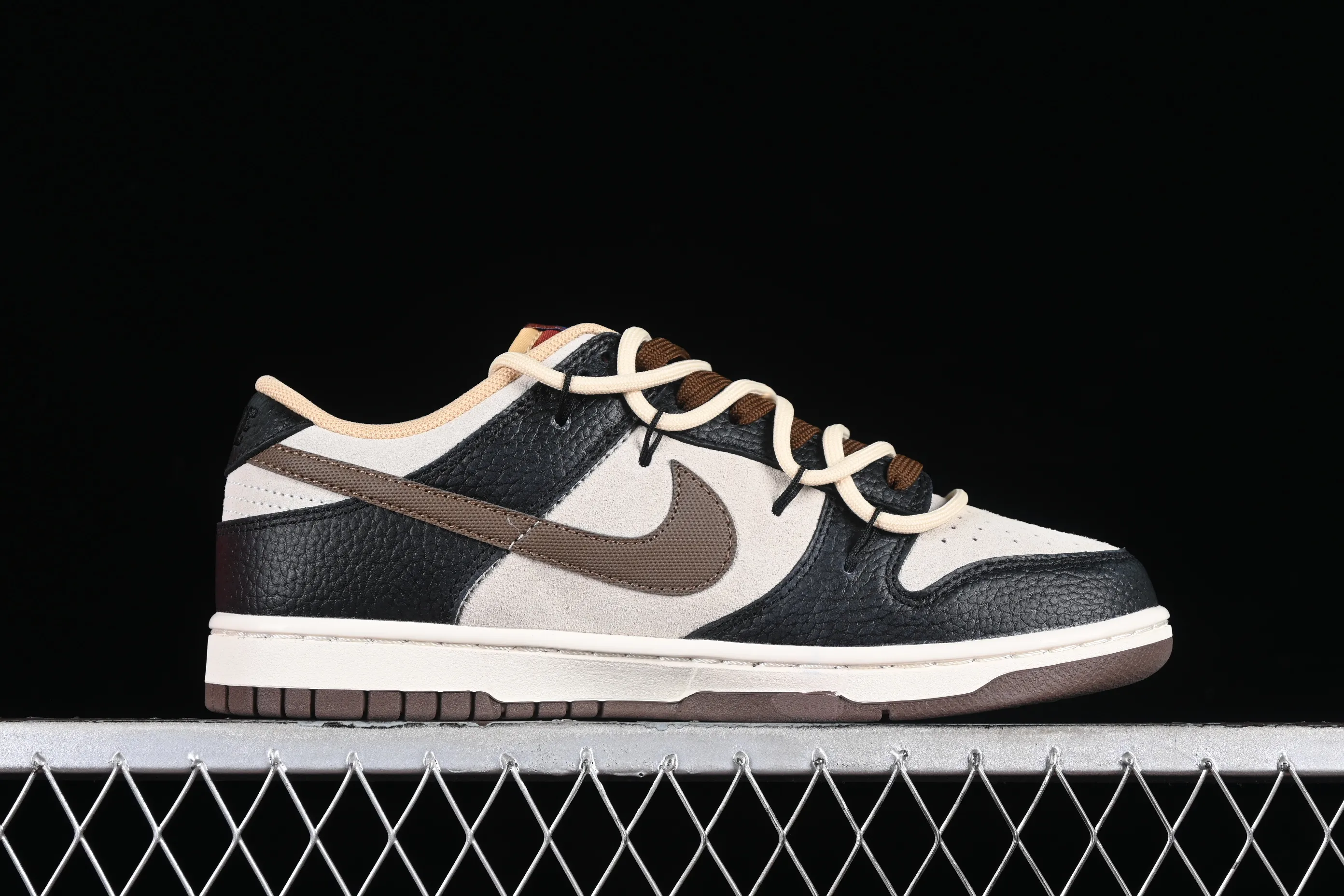 All categories Nk SB Dunk series Nk SB Dunk Low low-top sneakers Nk Dunk Low "Mars Stone" black paper puppet Mocha brown SB strap low-top casual sneakers DR9704-200